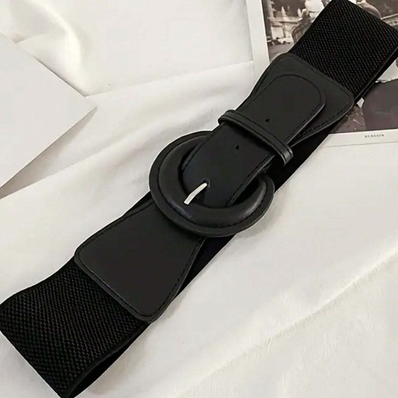 Luxe Vegan Leather Stretchy Wide Belt - Picture 5 of 5